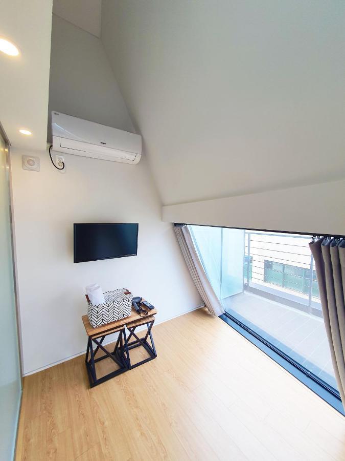 Yolo Guesthouse Сеул Экстерьер фото